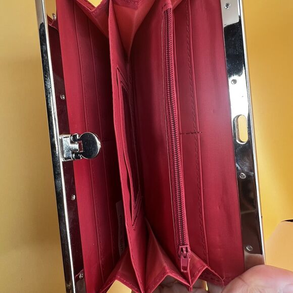 Women's Slim Vintage Faux Crocodile Wallet Mint Condition 1970's w/ 9 Card Slots - Picture 7 of 15